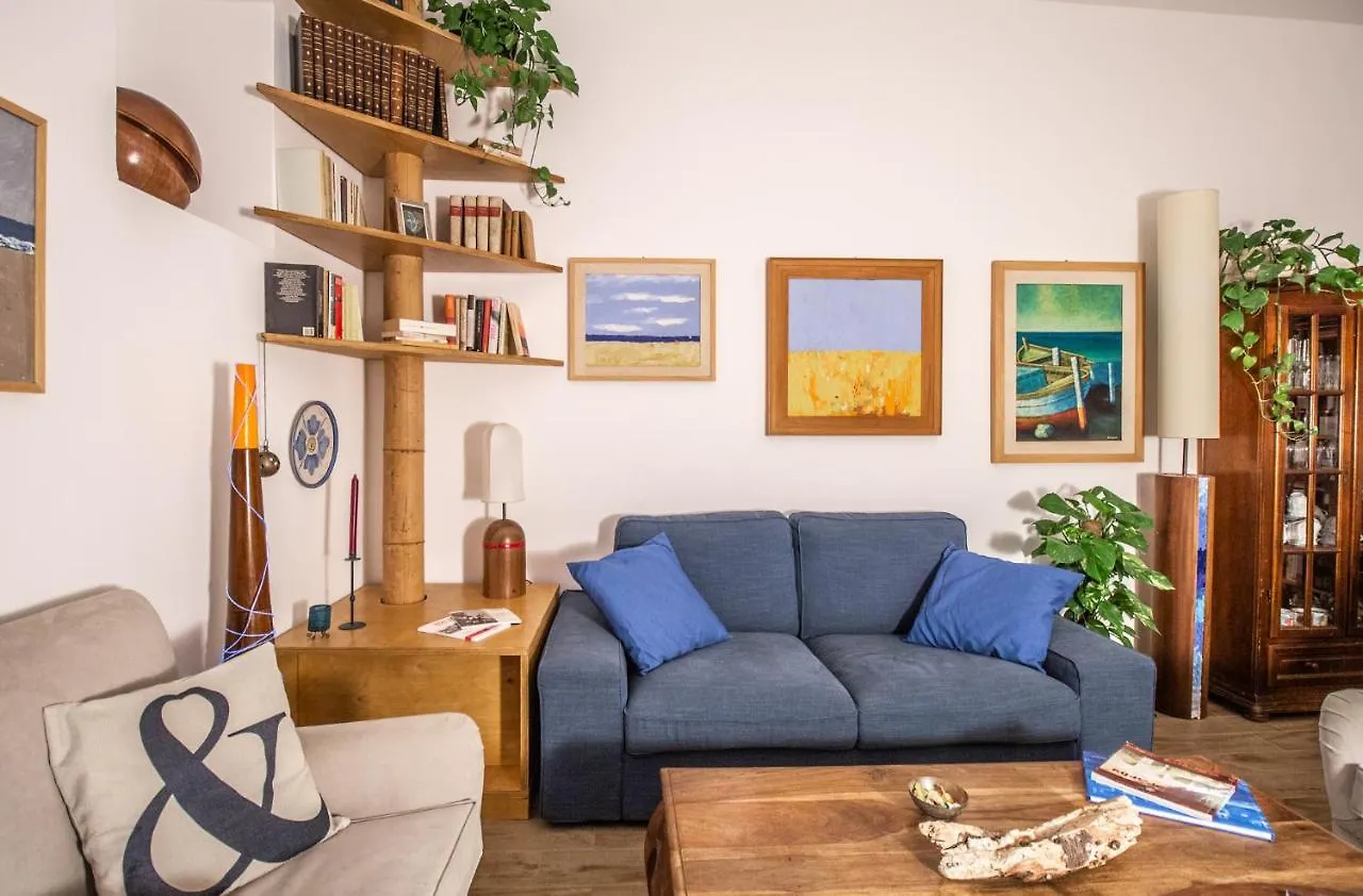 Bed and Breakfast Palazzo Ragusi - locazioni turistiche Palermo 2*,  Italia