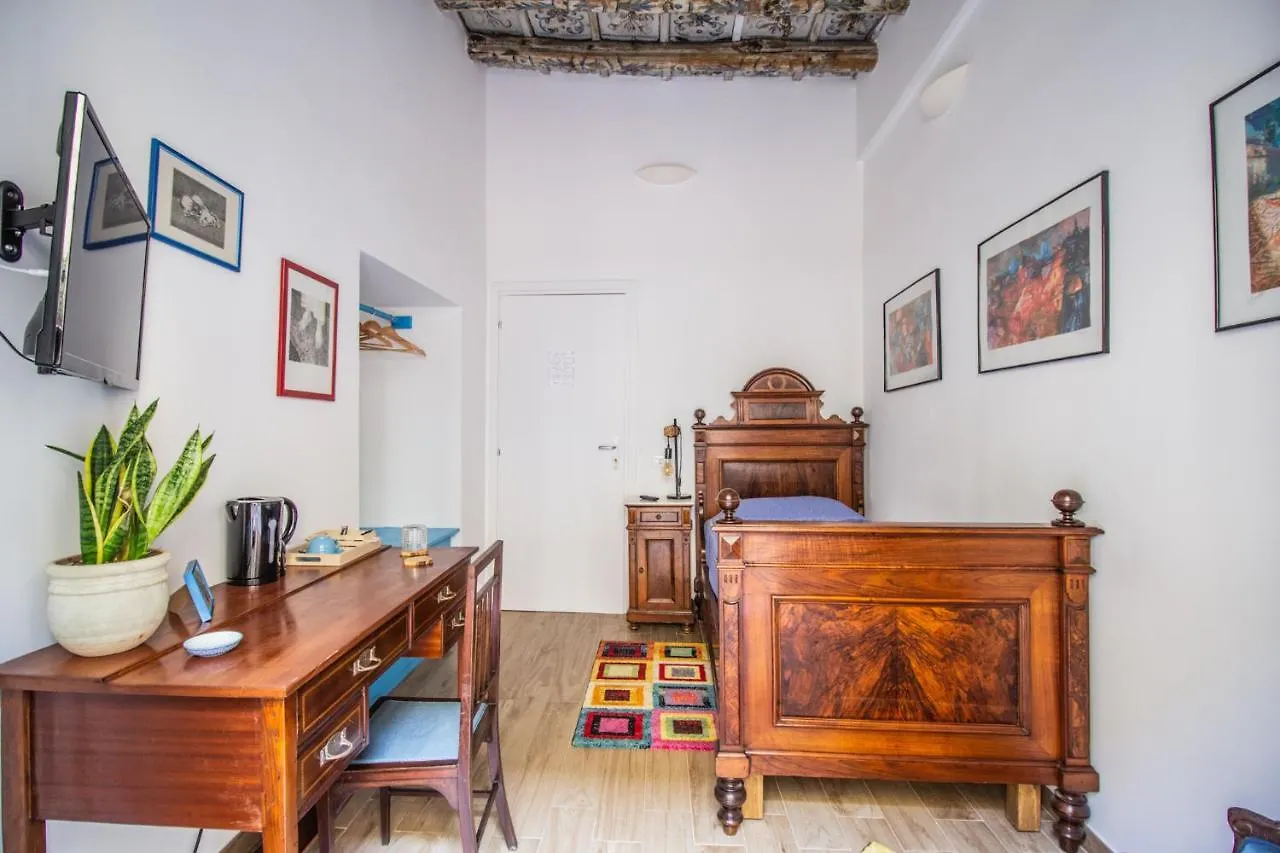 Bed and Breakfast Palazzo Ragusi - locazioni turistiche Palermo Italia